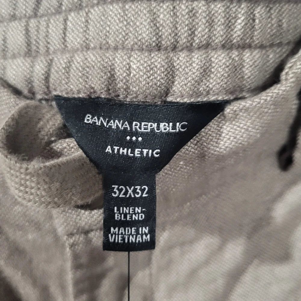 Men's Tan Pants 32x32. Banana Republic Linen Blend